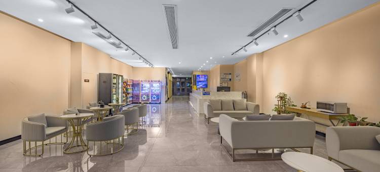 云柏居酒店(八佰伴嘉兴学院店)图片