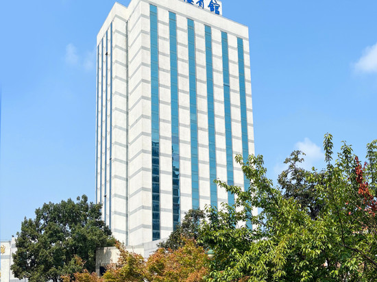 南京双门楼宾馆(盐仓桥地铁站阅江楼店)