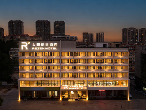 烟台金沙滩海水浴场太明丽呈酒店