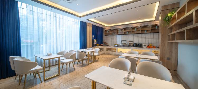 铂丽斯酒店(修文县扎佐镇店)图片