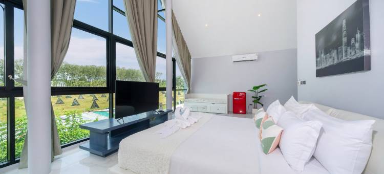 位于拉古纳地区帕萨克的3卧室设计师阁楼别墅度假胜地(Designer Loft 3BR Villa Retreat in Pasak, Laguna Area)图片