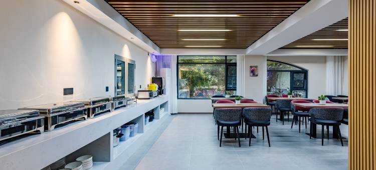 泊纳荟舍国际酒店(盈湖公园店)图片