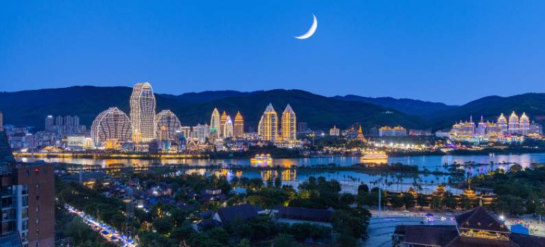 喆·啡酒店(西双版纳景洪泼水广场江边夜市店)图片