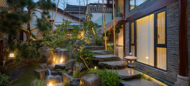 瓦言丨Fireplace Garden·壁炉溪流花园美宿(阆中古城店)图片