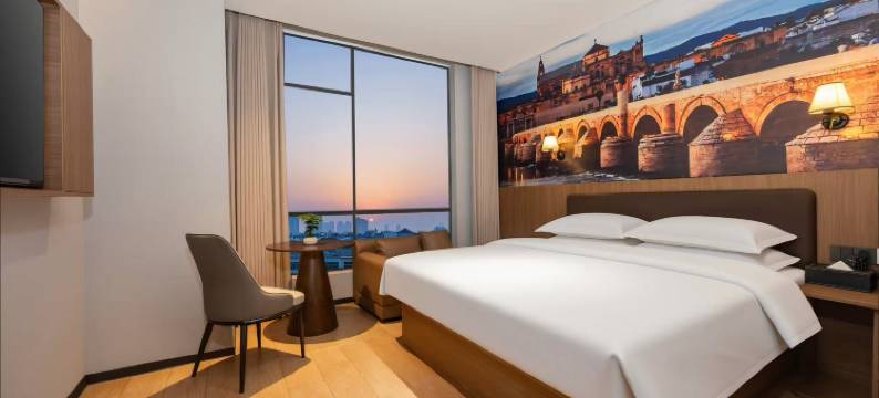 家谊酒店(宜城大道店)图片