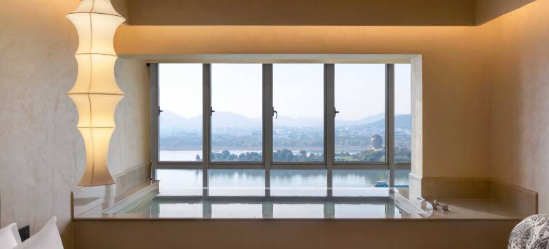 隅见・栖岸民宿(长沙五一恰同学少年广场地铁站店)图片