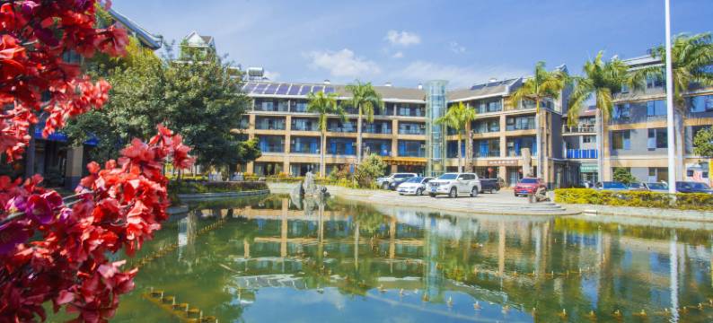 弥勒山水庄园温泉酒店图片