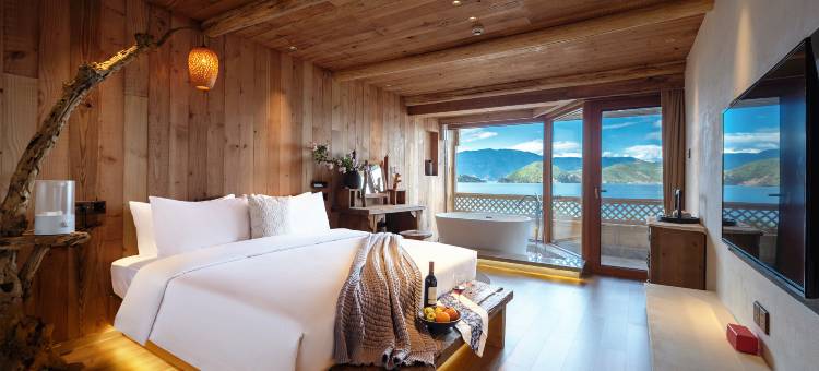 泸沽湖沽涛源筑全湖景亲水度假民宿图片