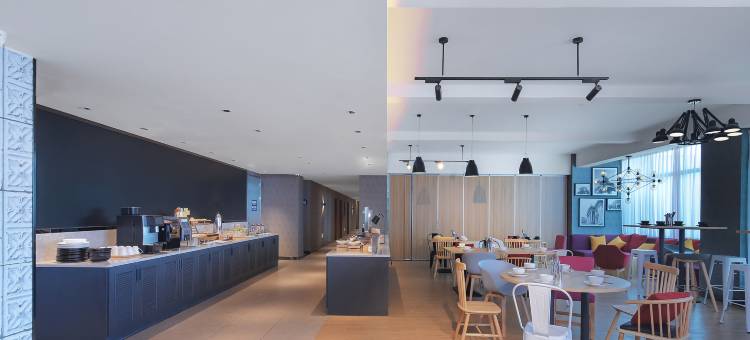 康铂酒店(深圳公明广场红花山体育中心店)图片