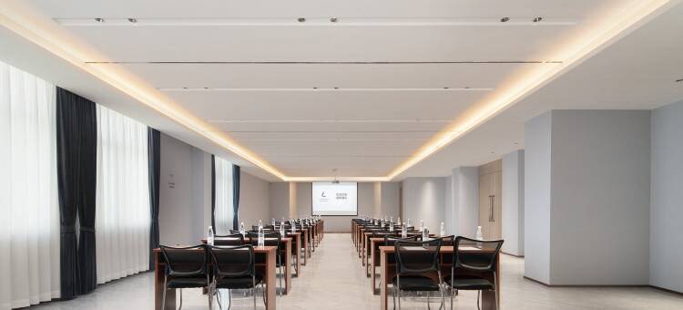 麗枫酒店(阿勒泰华丽学府店)图片