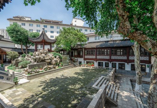 南京夫子庙夜泊秦淮尊经书院酒店外景图