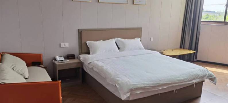 如家华驿精选酒店(南通海门珂缔缘足球俱乐部店)图片