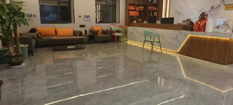 乐途供氧观景酒店(冈仁波齐风景区店)图片