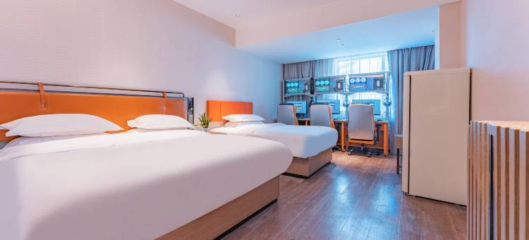 网鱼电竞酒店(武汉汉口火车站泛海CBD店)图片