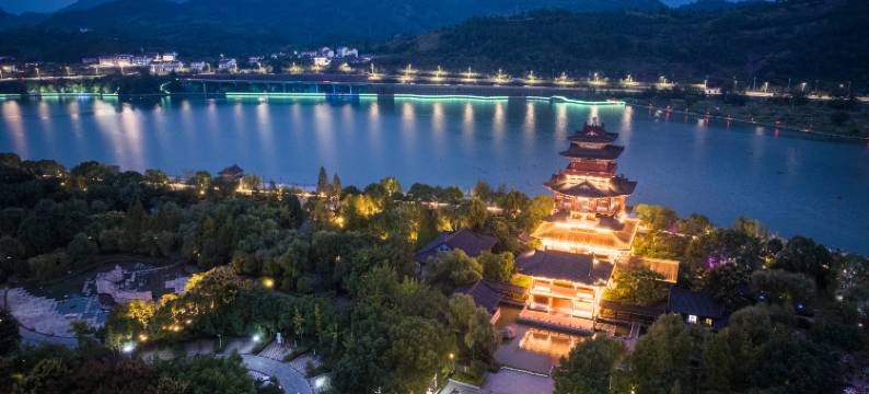 处州府城壹号艺术酒店(丽水银泰城店)图片