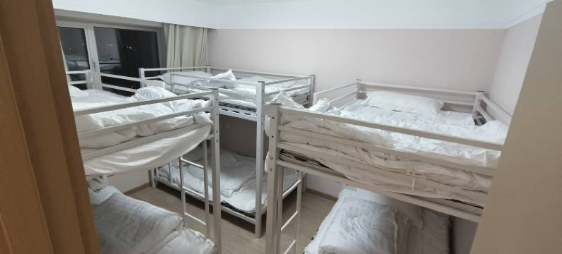 雄安亚多青年旅社图片