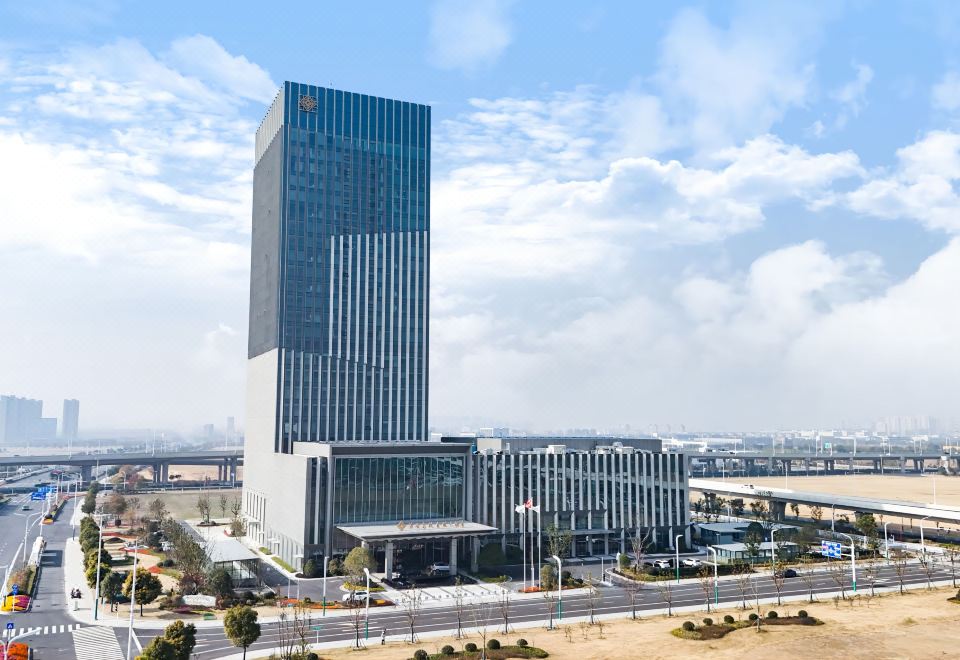 淮安高铁金陵大酒店外景图