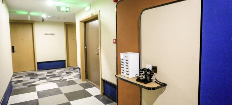 兰欧尚品酒店(市人民法院中测人事考试中心店)图片