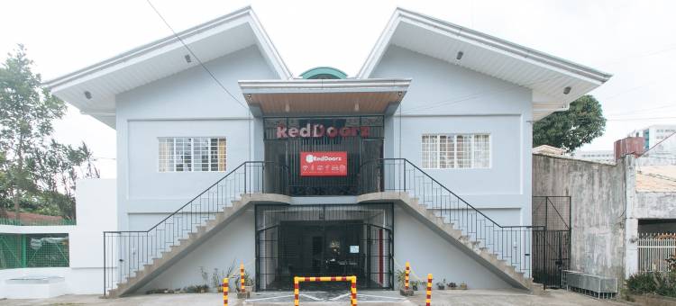 红门 @ V-Cloud Hills 近德拉萨大学达斯马里尼亚斯卡维特(RedDoorz @ V-Cloud Hills Near de La Salle Dasmarinas Cavite)图片