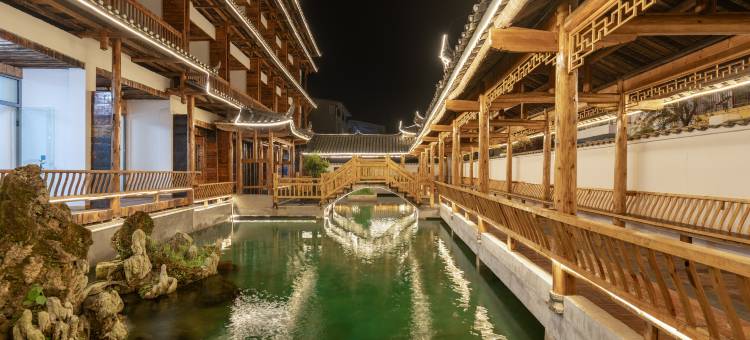 云山依民宿(梵净山东门游客中心店)图片