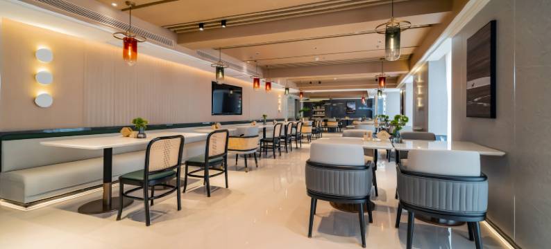 长春净月潭公园净月大街亚朵酒店图片