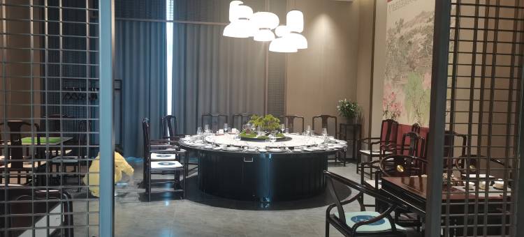 长夏龙居酒店(洛阳高铁龙门站店)图片