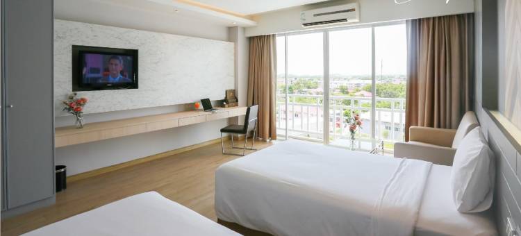 罗勇黄金城酒店(Golden City Rayong Hotel)图片