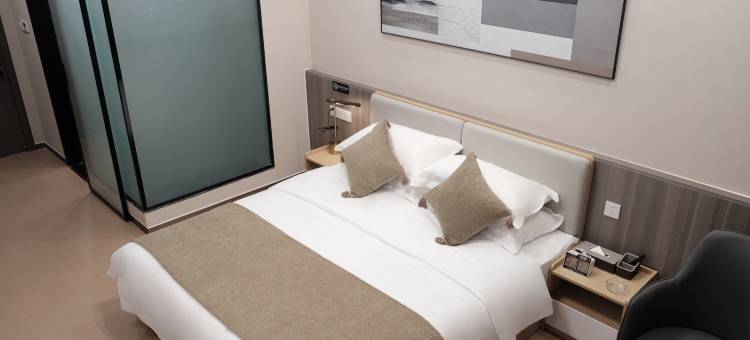 华怡城酒店(天山国际机场店)图片