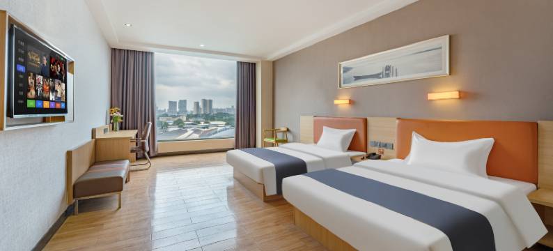 云郦酒店(佛山乐从罗浮宫家具城店)图片