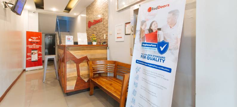 红门酒店-近班邦站(RedDoorz Near Bambang Station)图片