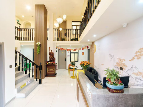 慕云秋雨精品民宿 (隋唐洛阳城应天门丽景门店)