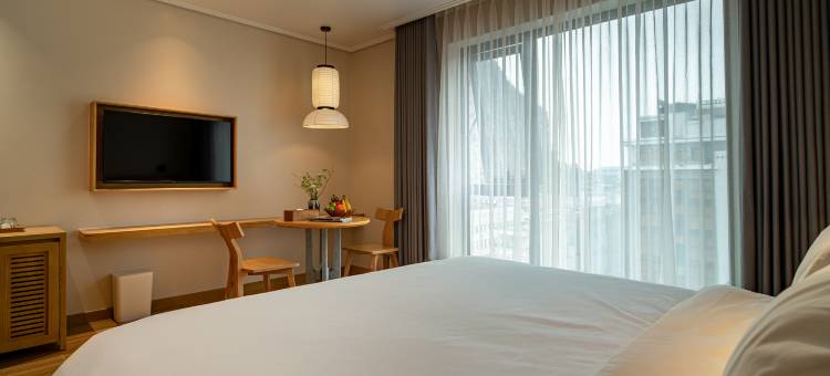 下龙南达特酒店(Nam Dat Hotel by D'Lecia Ha Long)图片