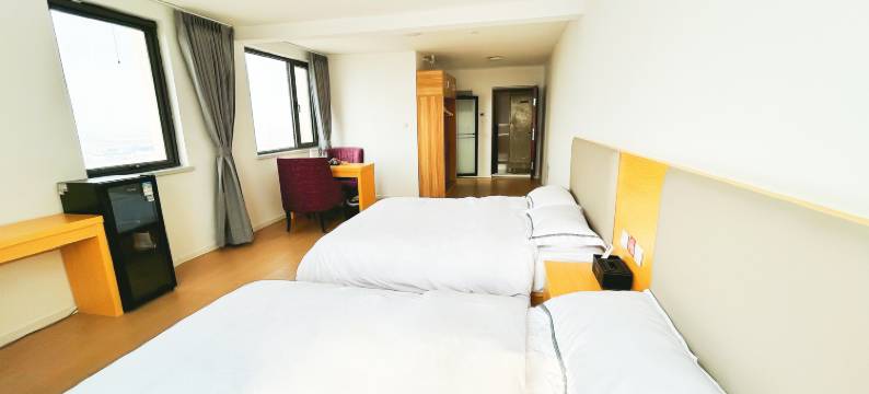 青橙民宿(滨海西站店)图片