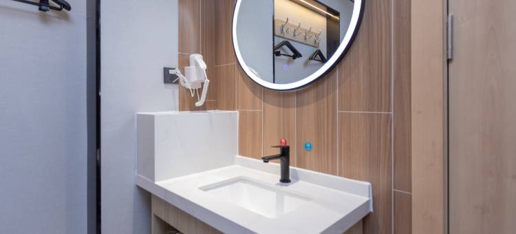 如家UP华驿智旅酒店(长白山集散中心店)图片