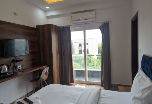 The Grove Hotels by Opulent Inn Hotel Overview