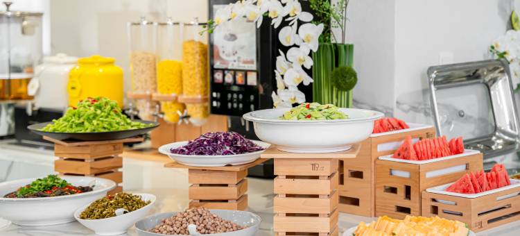 富华君悦酒店(轮台客运站新新路步行街店)图片