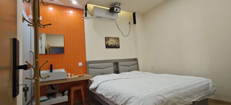 青柠电影宾馆(北华大学北校区店)图片