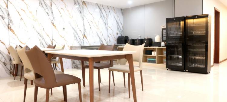 雷神电竞酒店(潍坊火车站店)图片