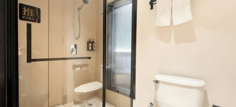 四季影院酒店(南昌八一广场火车站店)图片