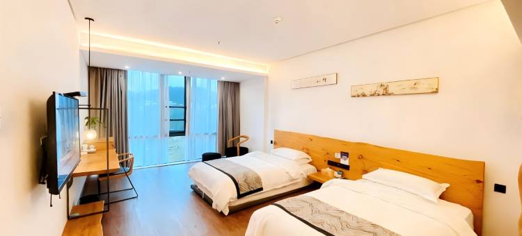 旅途亚宿度假酒店(温汤古井泉街店)图片