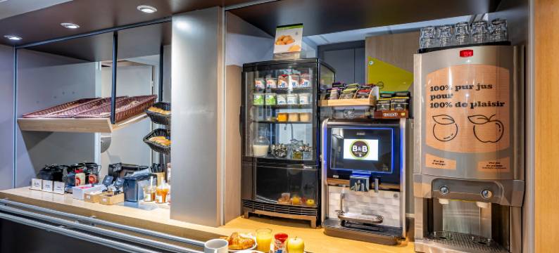 B&B 酒店波尔多梅里尼亚克维尔酒店(B&B HOTEL Bordeaux Mérignac Hôtel de Ville)图片