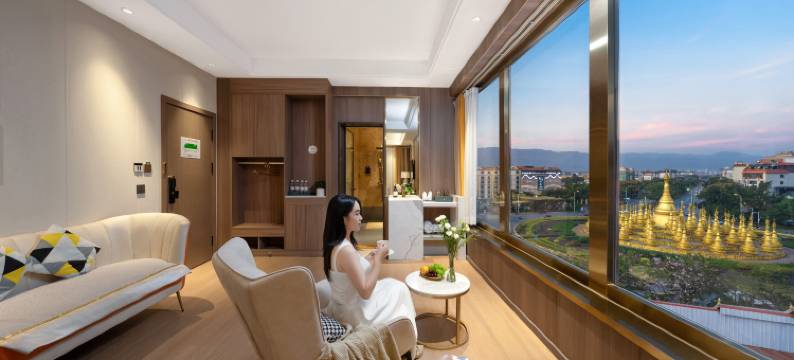 蒂尔曼酒店(芒市机场德宏印象店)图片