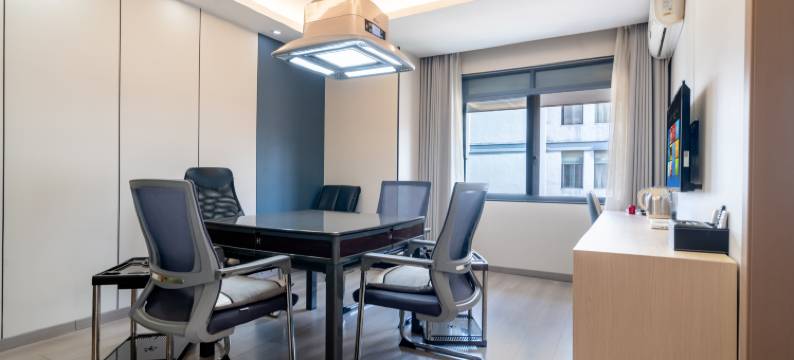 昆明云瑞假日酒店(昆明新亚洲体育城地铁站店)图片