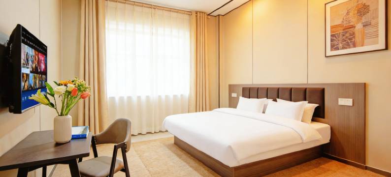 月畔云景商务酒店图片