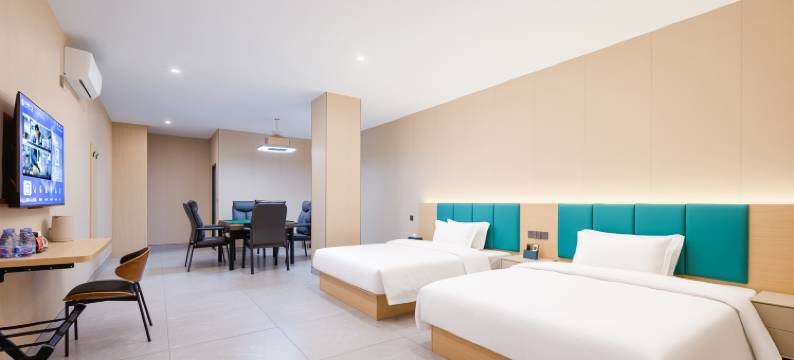 潮漫酒店(海南华侨中学仁恒里店)图片