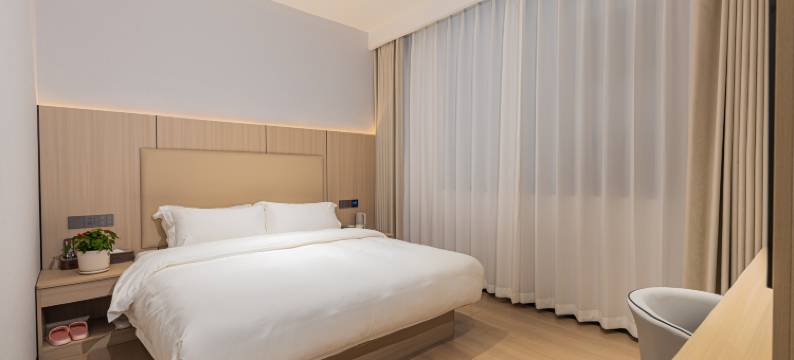 鼎峰酒店(文化广场昭通第三人民医院店)图片