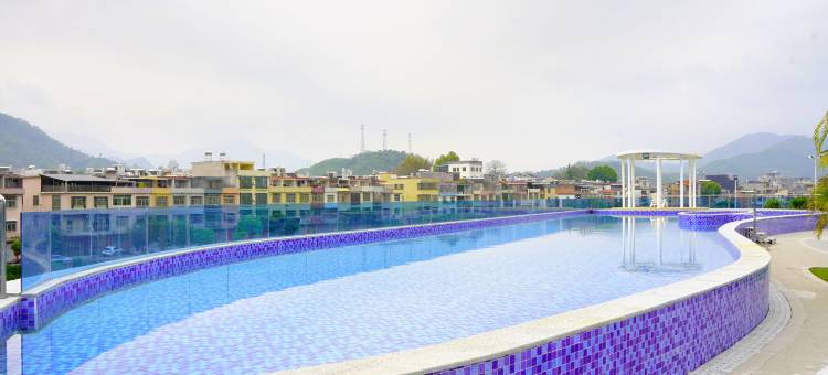 丰顺鹏湖酒店(丰良镇丰良斜塔店)图片