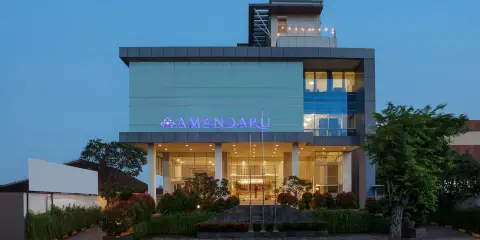 阿曼達魯佩卡隆岸酒店