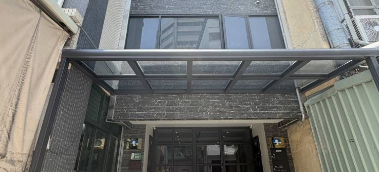 国华布阵国华街电梯浴缸民宿图片