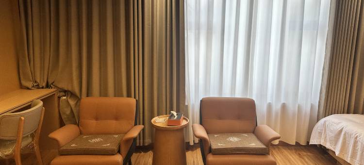 曲麻莱松赞酒店图片